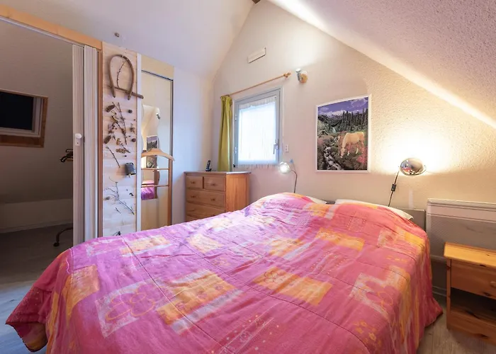 4 Personnes Classe 3 Etoiles * Люс-Сен-Совёр